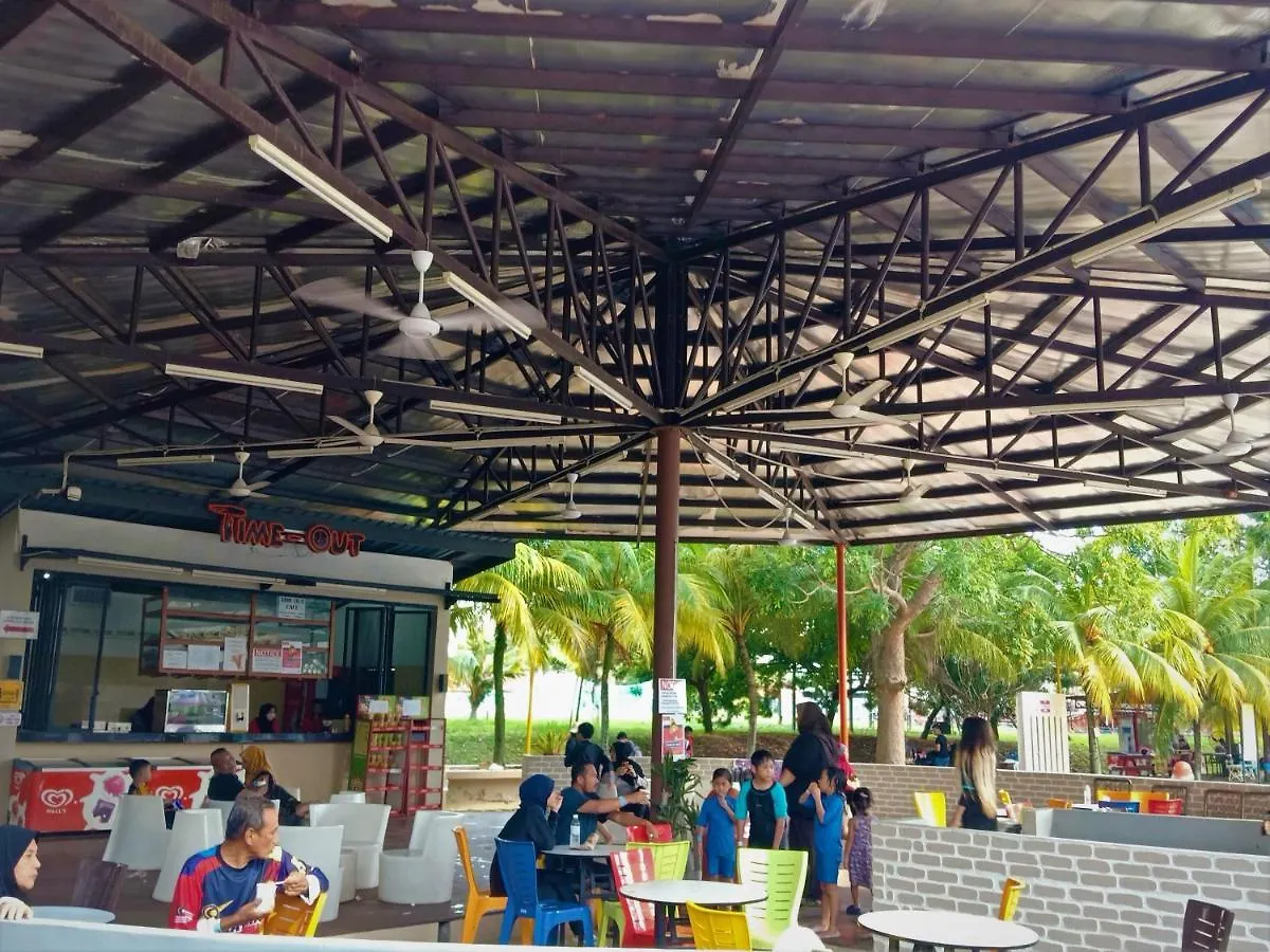 By Lg Water Themepark Suites Melaka By Ggm 0*,
